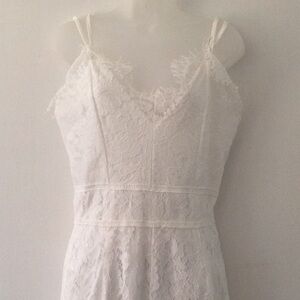 Chic White Lace Spaghetti Strap Jumper